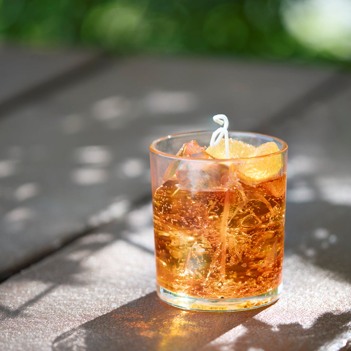 Gel wax candle that looks like iced tea